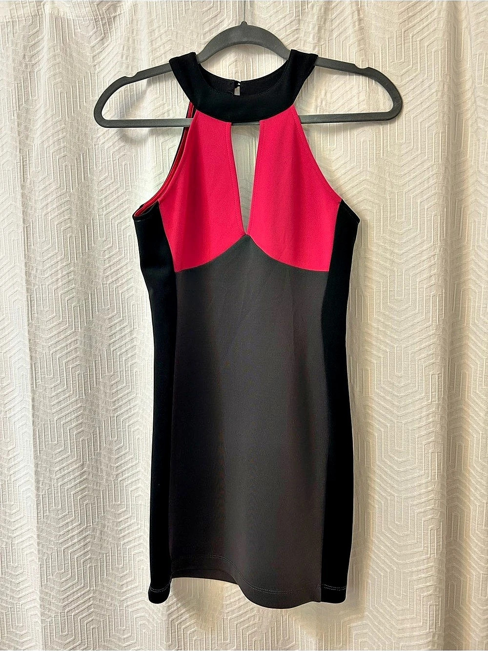 Forever 21 Color Block Mini Dress in Black & Pink Size Small